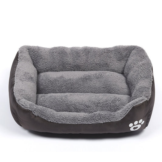 Soft Fleece Pet Bed – Waterproof Bottom, Warm & Cozy for All Pet Sizes