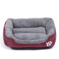 Soft Fleece Pet Bed – Waterproof Bottom, Warm & Cozy for All Pet Sizes