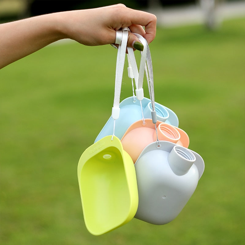 Garrafa de Água Portátil para Cão com Bebedouro para Viagem e Utilização Exterior