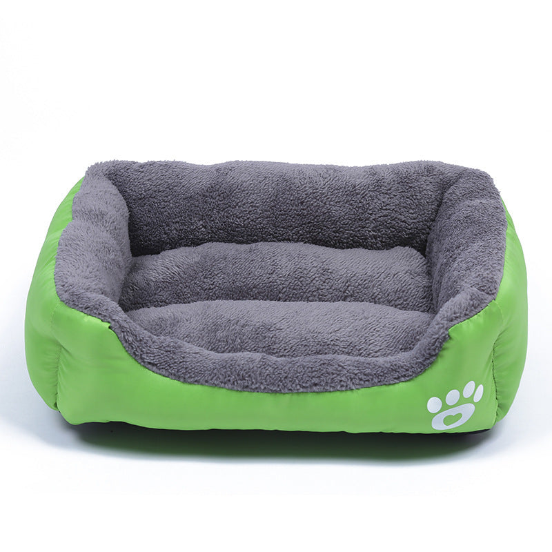 Soft Fleece Pet Bed – Waterproof Bottom, Warm & Cozy for All Pet Sizes