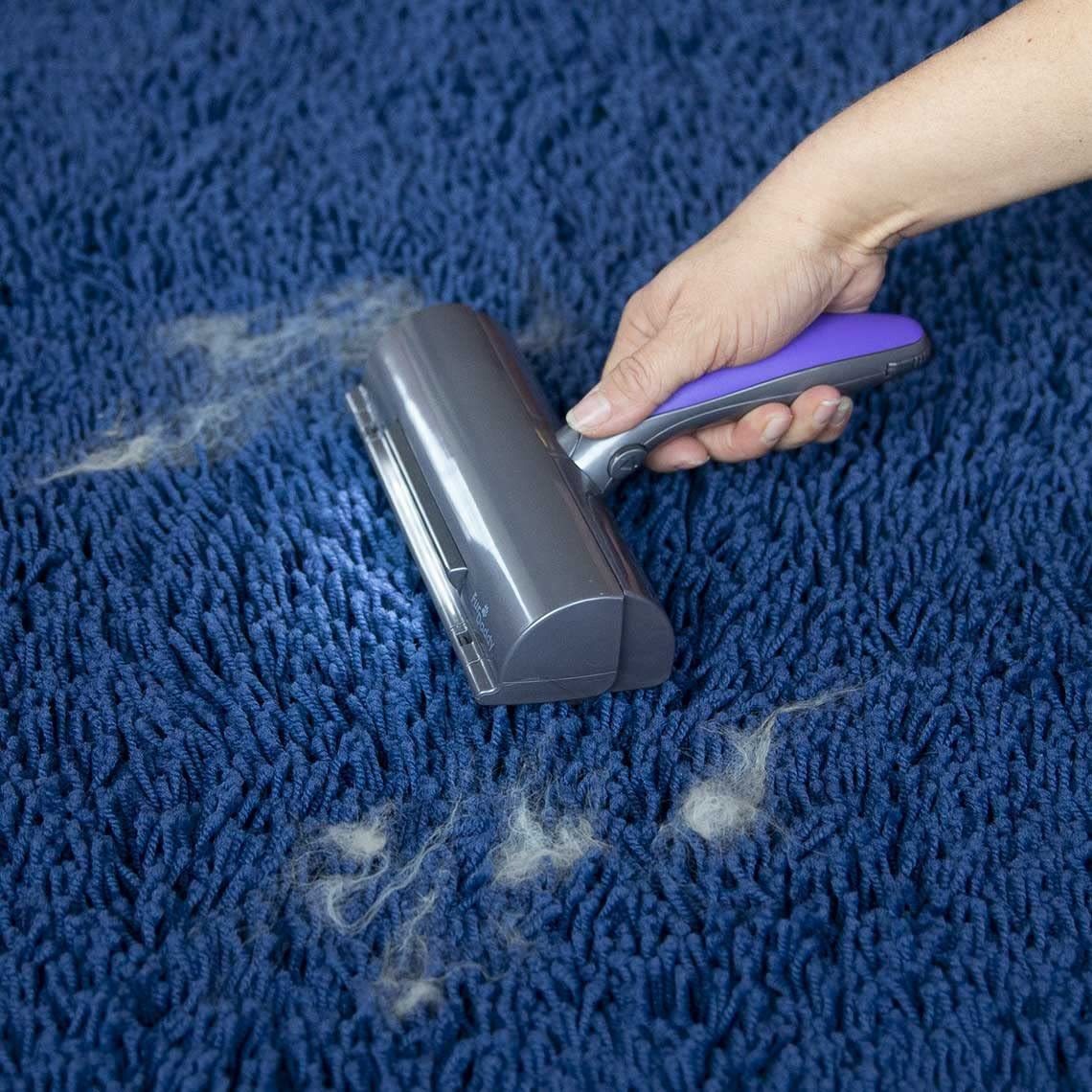 Pet Hair Roller with Light – Lint Remover for Clothes, Furniture & Pets