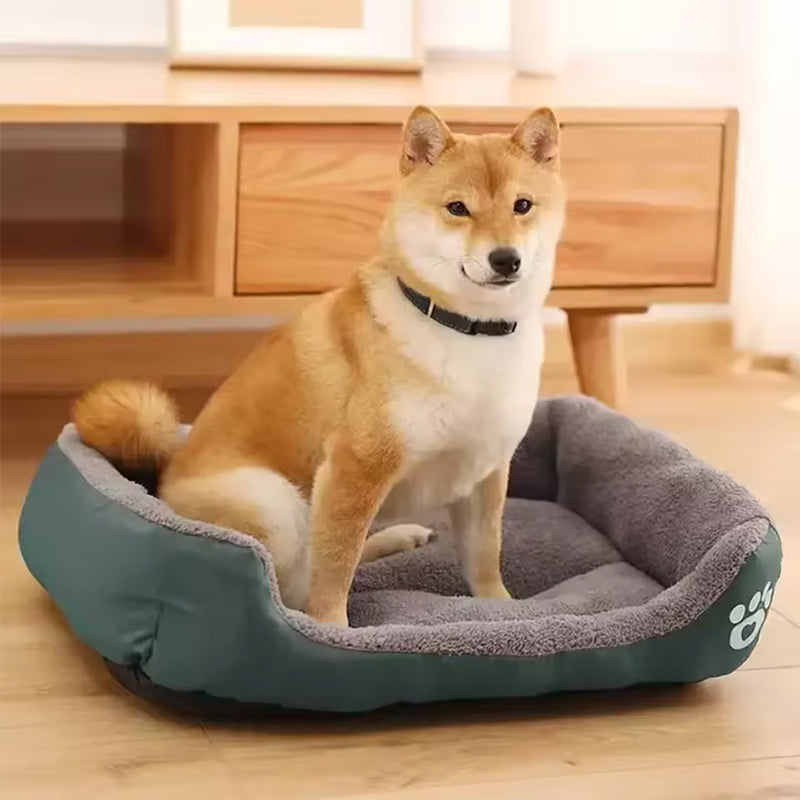Camas e Descanso para Pets em Pelo Macio com Base Impermeável para Animais Pequenos, Médios e Grandes
